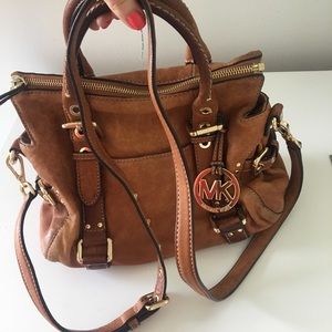 Gorgeous leather Michael Kors handbag